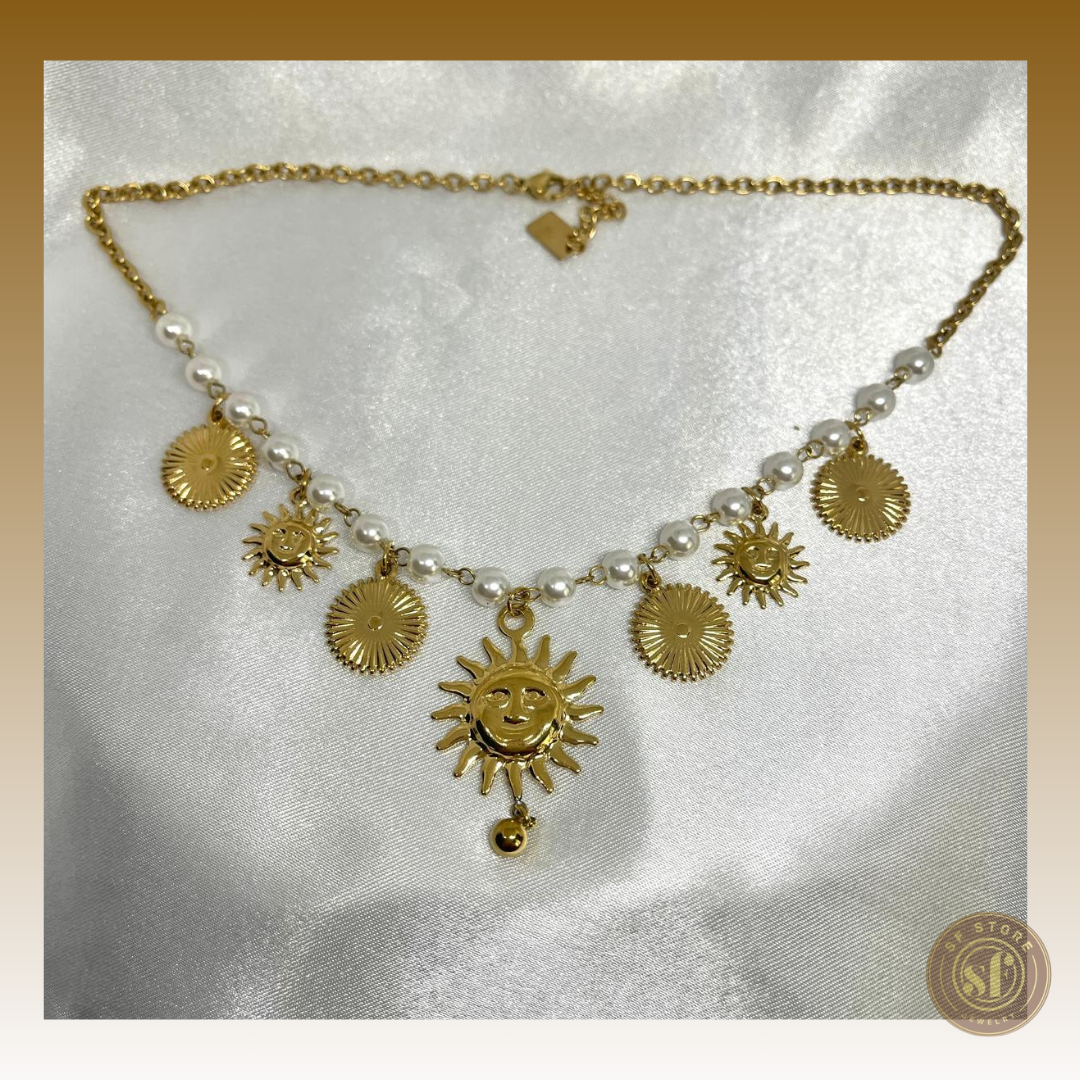 Colar Summer com pérolas (pendente sol)