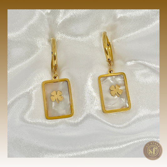 Brincos Clover