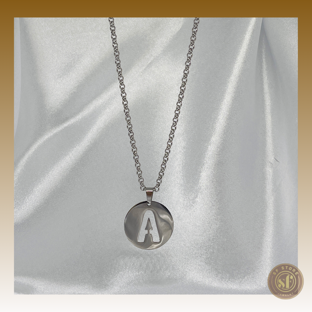 Colar Inicial (medalha redonda)