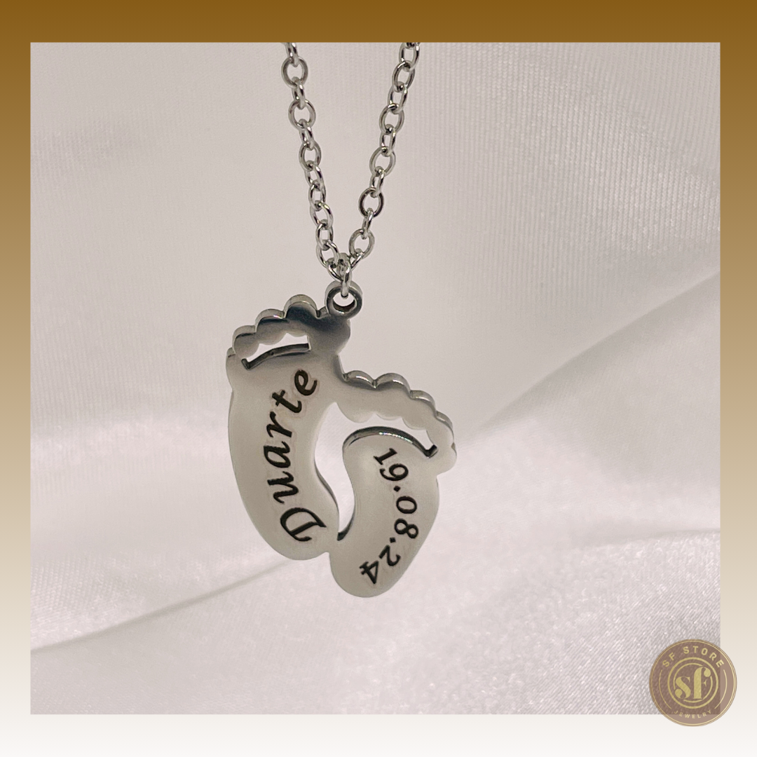 Colar personalizado Pegadas de Amor