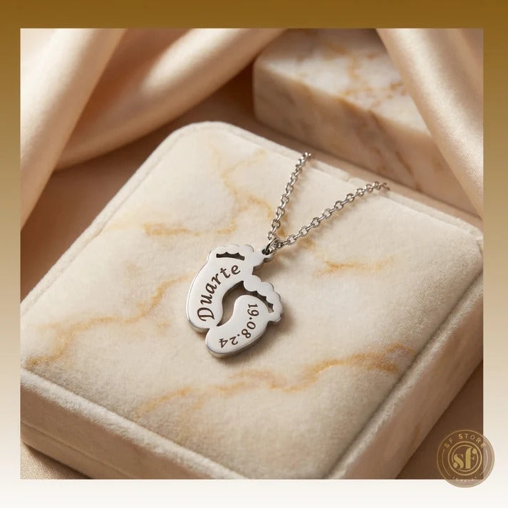 Colar personalizado Pegadas de Amor