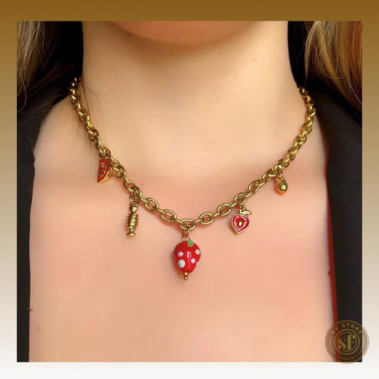 Colar Summer (pendente morango)